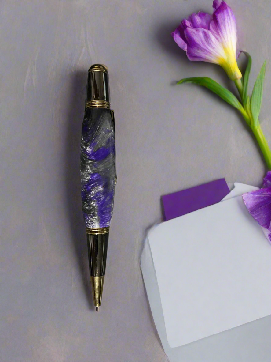 Smokey Iris Twist Pen